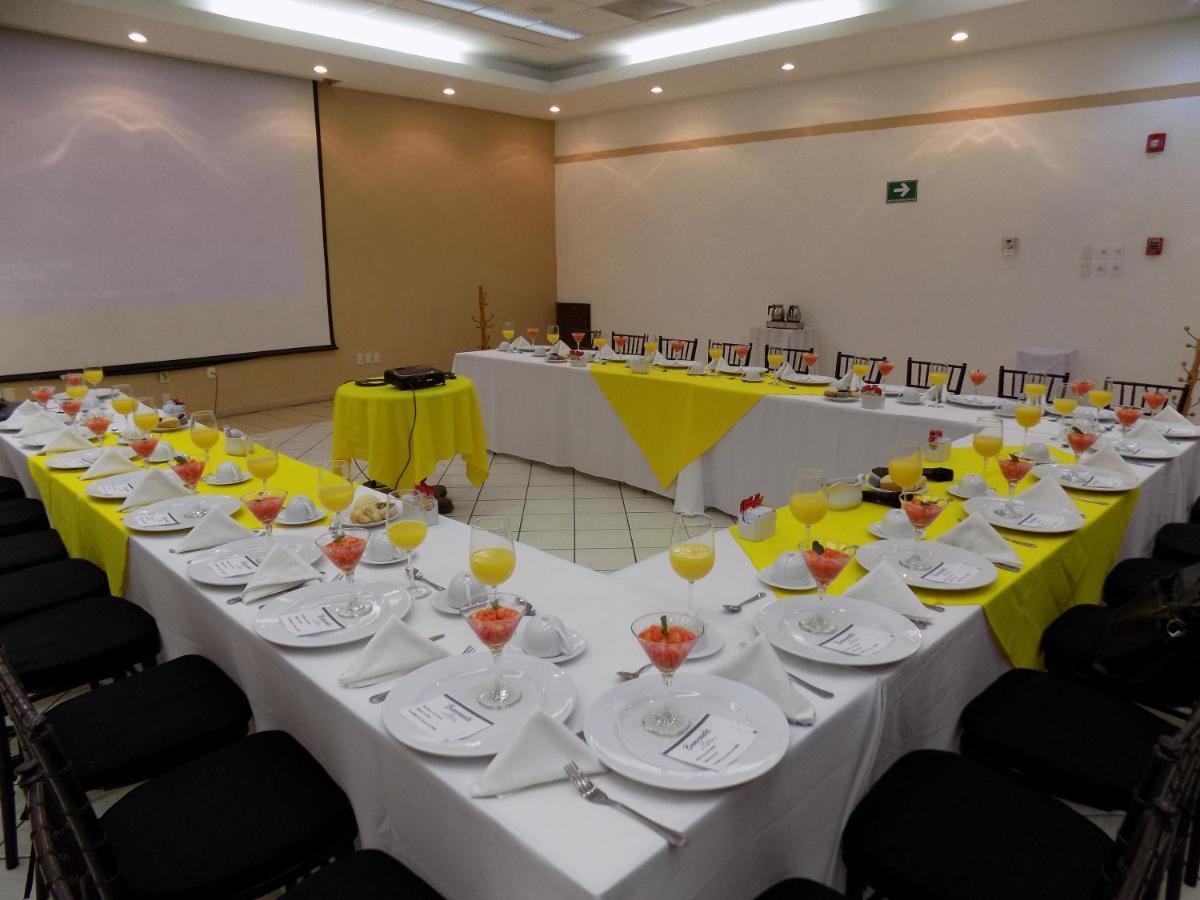Hotel Las Palomas Tepic Exterior photo