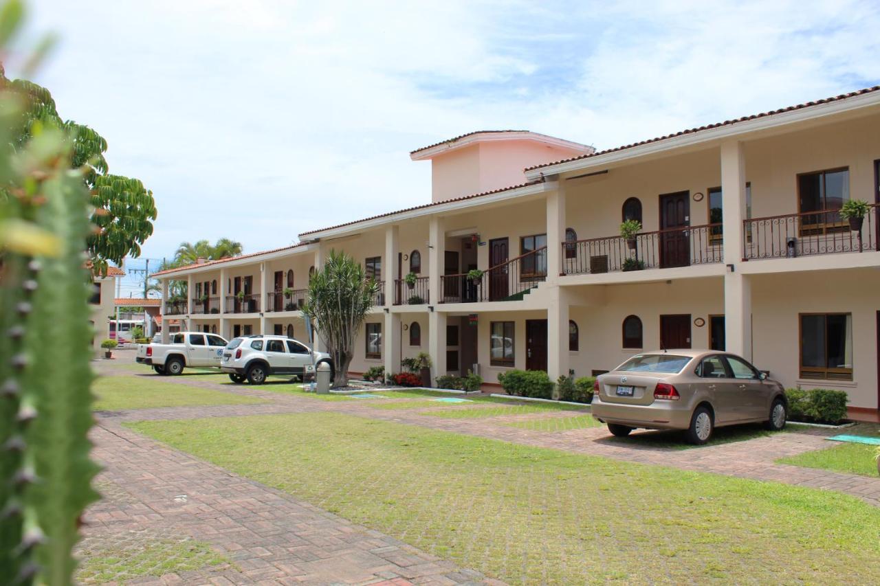 Hotel Las Palomas Tepic Exterior photo