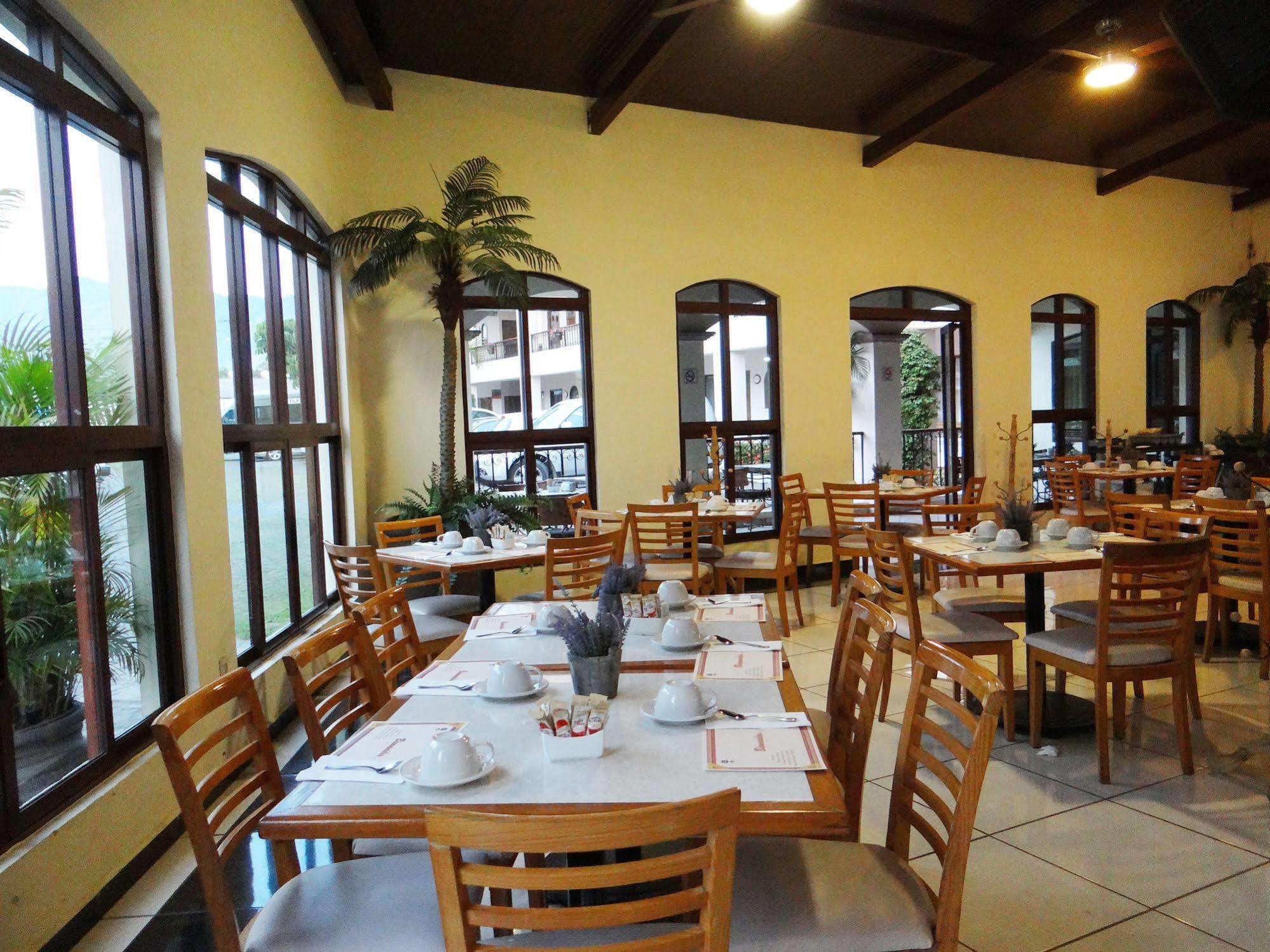 Hotel Las Palomas Tepic Exterior photo