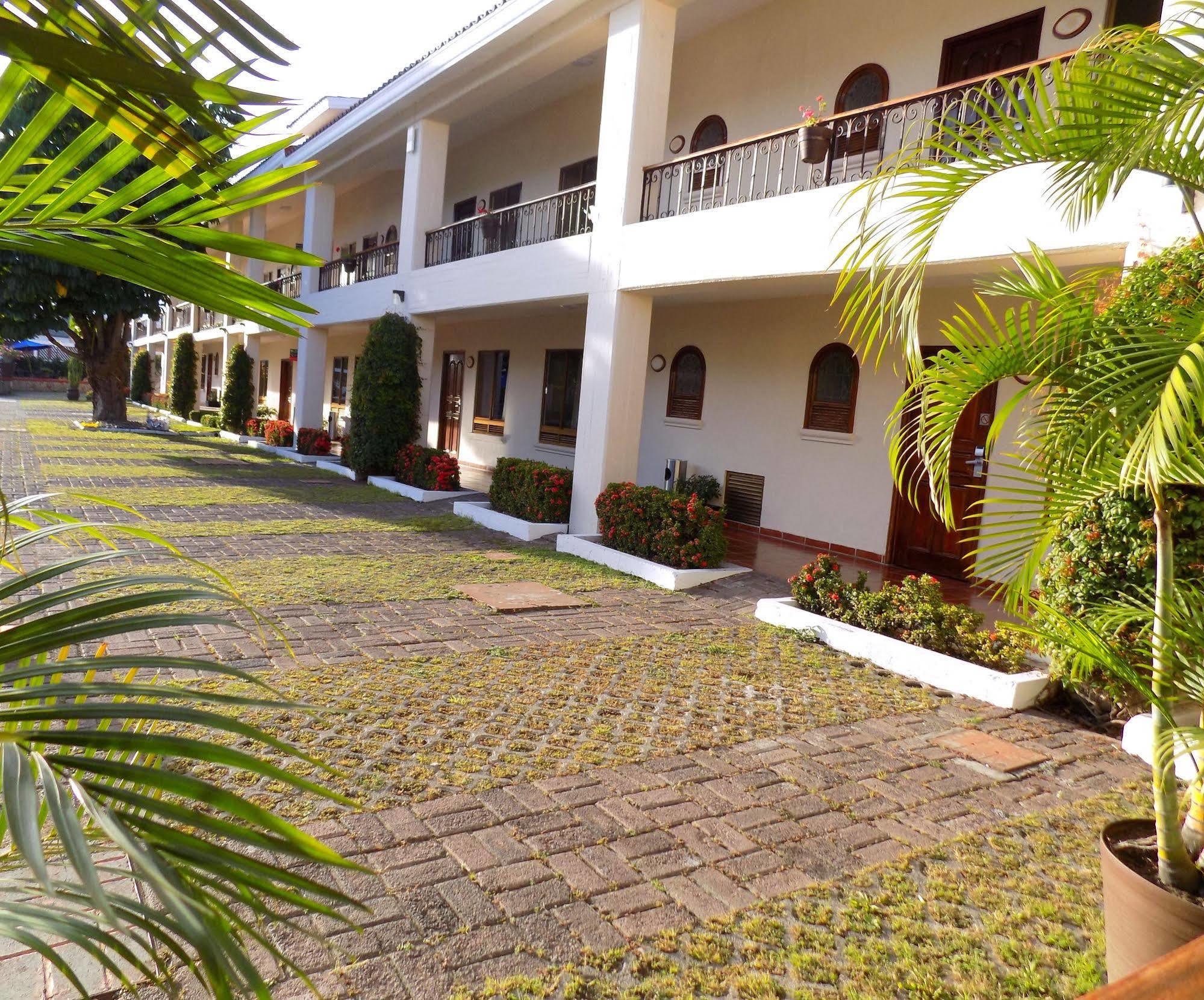Hotel Las Palomas Tepic Exterior photo