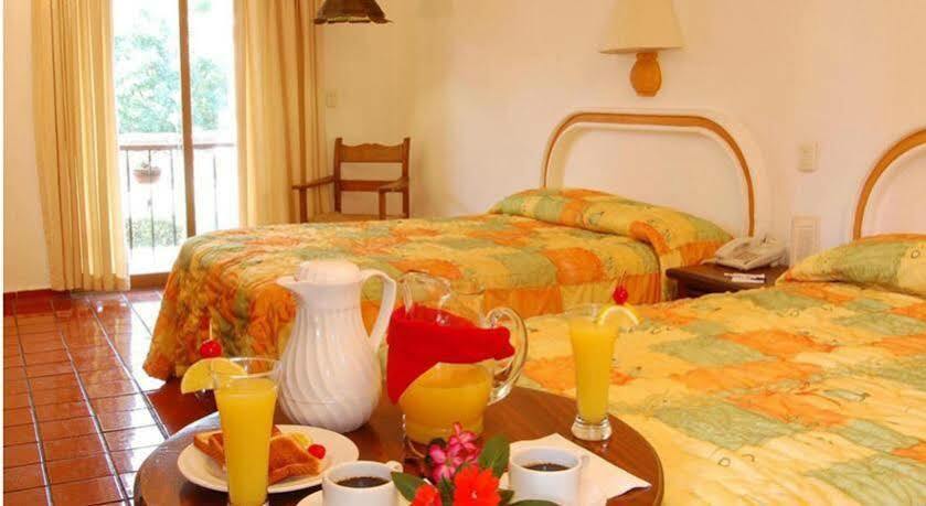 Hotel Las Palomas Tepic Exterior photo